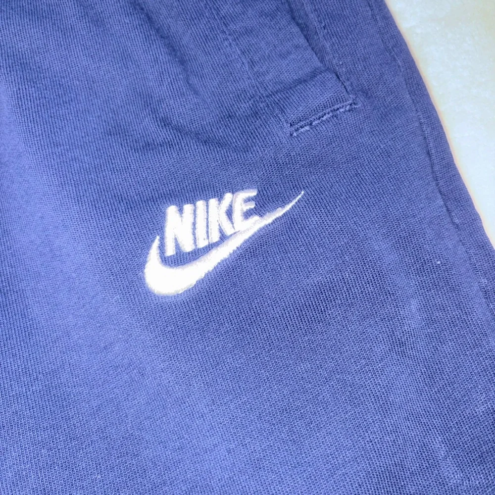 NIKE‎ Sportswear Club Shorts Mens Small Blue BV2772-410 Cotton Jersey Athletic